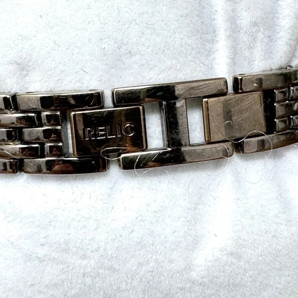 Relic Diamond Women's Watch New Battery All Stainless Steel Water Resistant